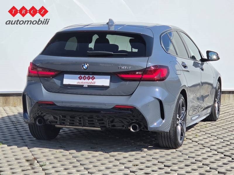 BMW SERIJA 1 118d AT AVANTAGE
