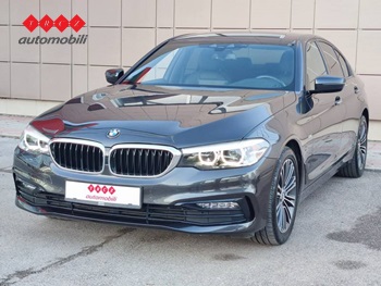 BMW SERIJA 5 520d Sport Line