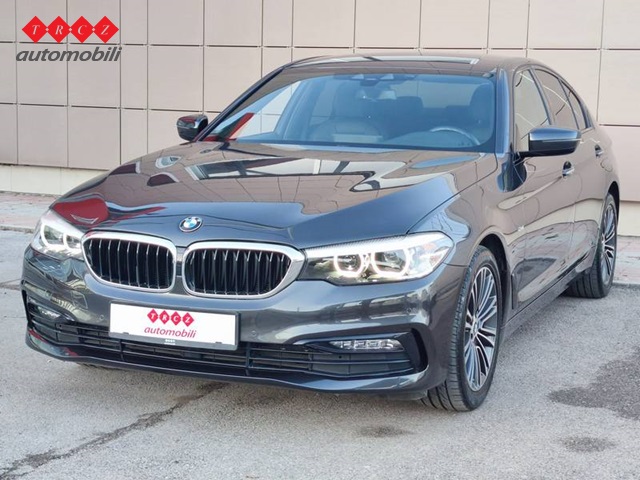 BMW SERIJA 5 520d Sport Line