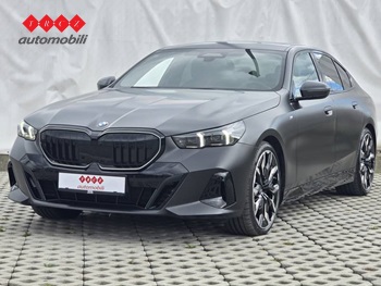 BMW SERIJA 5 520d xDrive M
