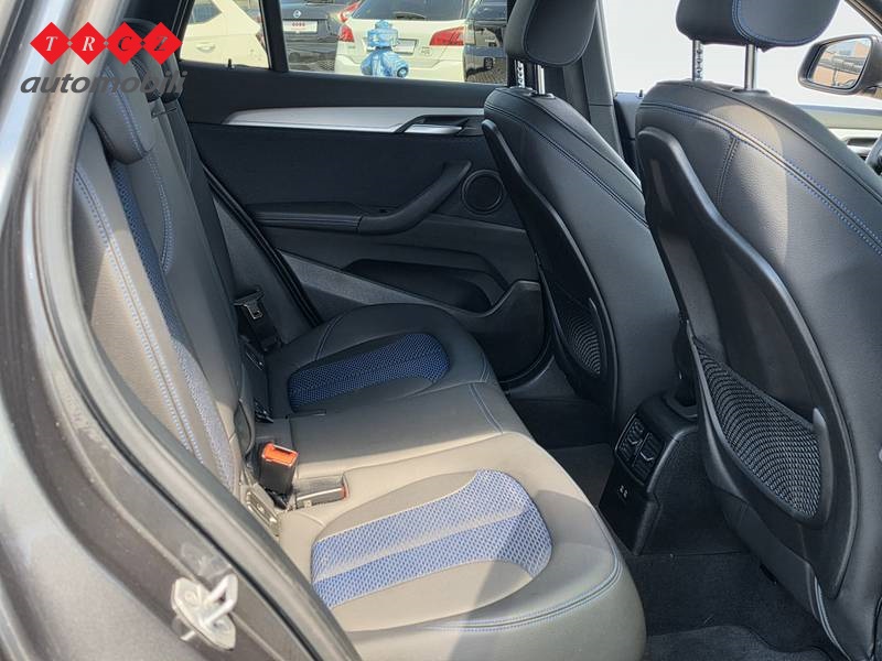 BMW X1 18d sDrive ADVANTAGE