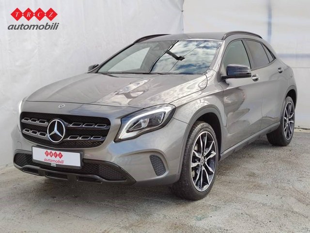 MERCEDES GLA 200D 4MATIC