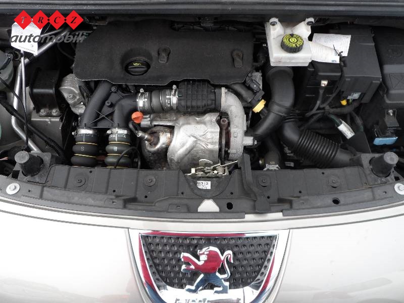 PEUGEOT 1,6 HDI 1,6 HDI rabljeno vozilo za prodaju LIMUZINA 2011 g. TRCZ rabljena vozila