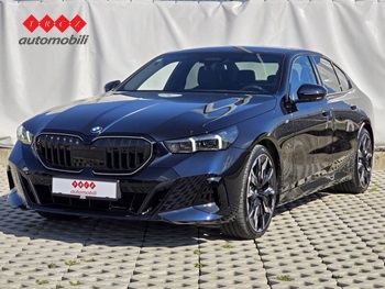 BMW SERIJA 5 520d xDrive M SPORT