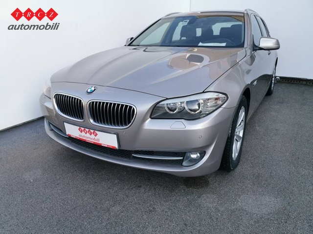 BMW SERIJA 5 TOURING 520 D