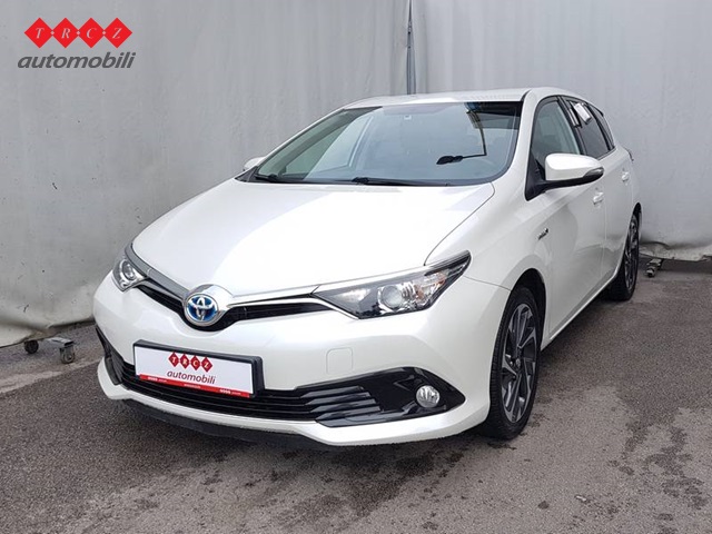 TOYOTA AURIS 1,8 HYBRID