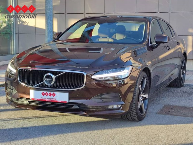 VOLVO S90 2.0 D5 MOMENTUM