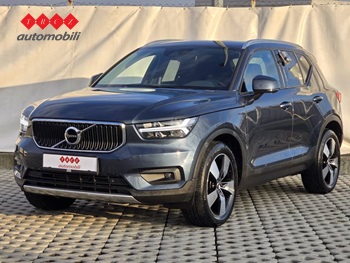 VOLVO XC40 T3 MOMENTUM PRO