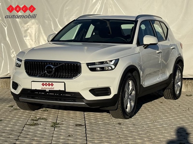 VOLVO XC40 1.5 T3 163HP MOMENTUM PRO AT8