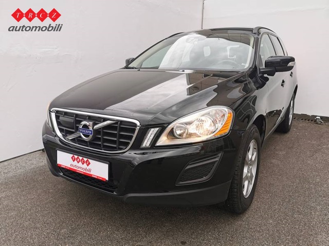 VOLVO XC 60 2,4 D3 KINETIC AWD